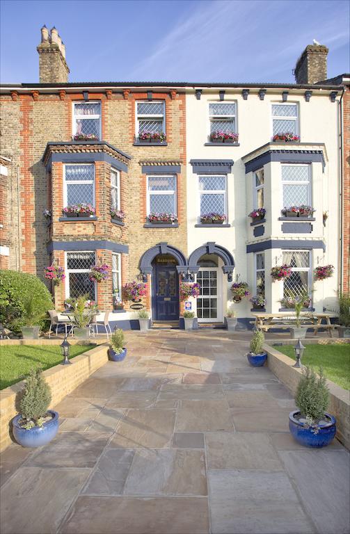 Sandown & The Annexe Dover Buitenkant foto